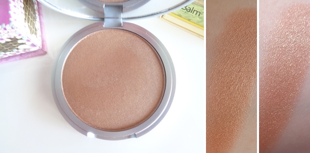 theBalm BETTY-LOU MANIZER swatch