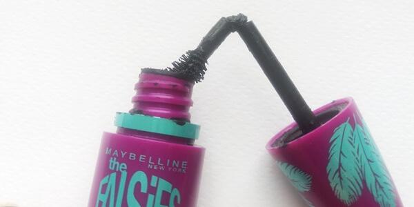 Maybelline The Falsies Feather-Look Volum' Express Mascara