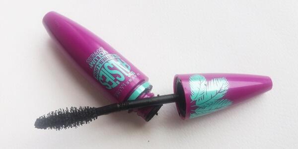 Maybelline The Falsies Feather-Look Volum' Express Mascara