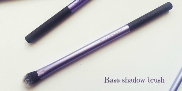 real techniques Base shadow brush 